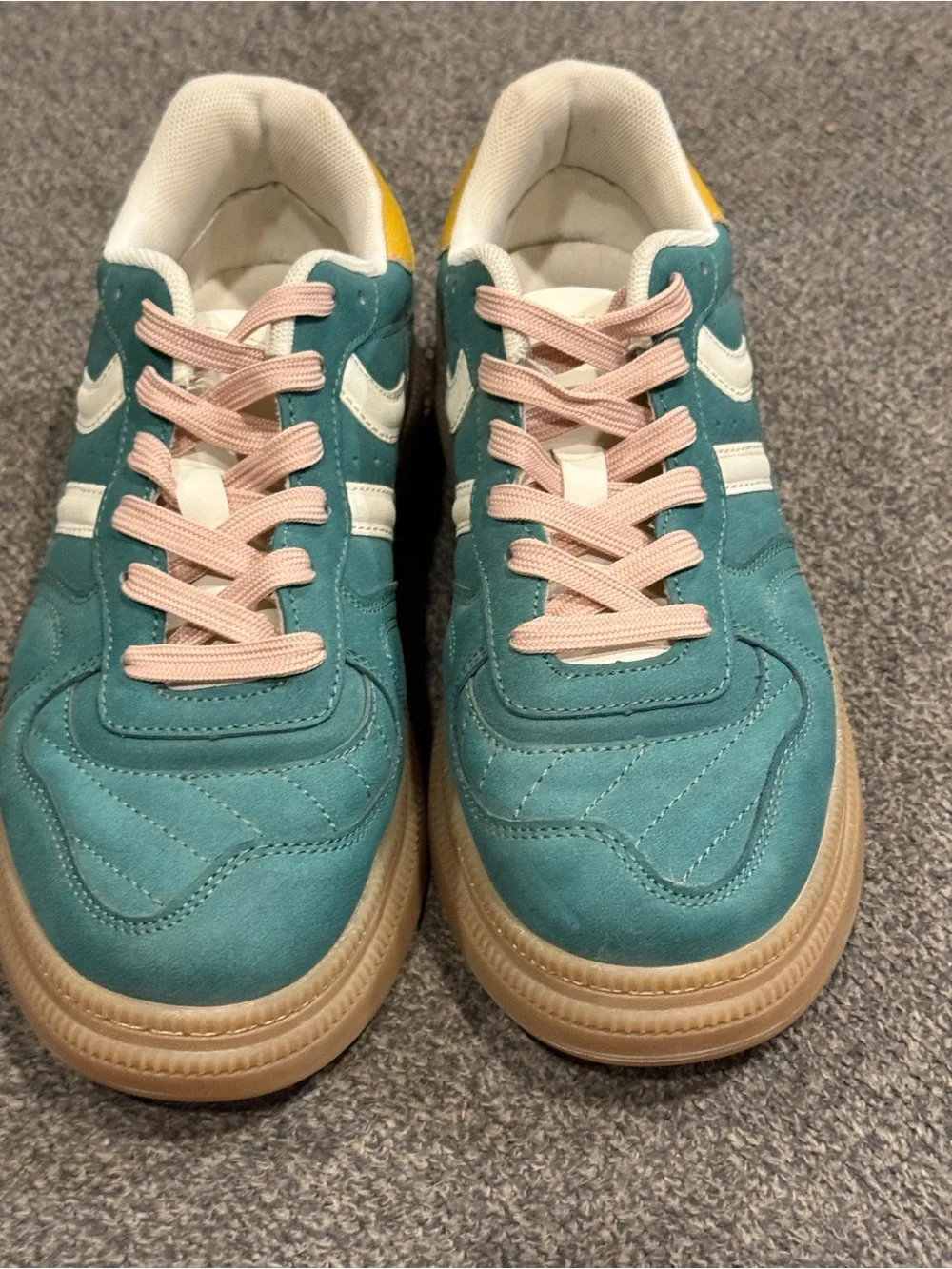 Madden Girl Goalie Platform Sneaker Women Size 7 EUC
